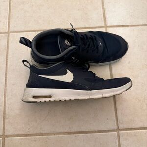 Nike Women’s max thea running shoes